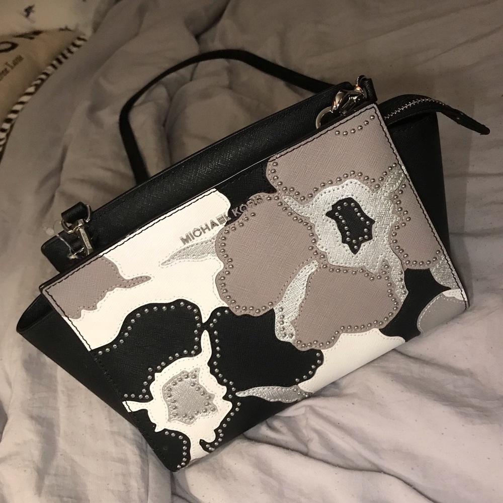 Michael Kors Selma Medium crossbody bag
